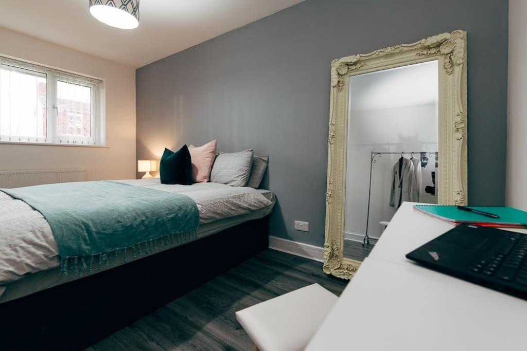 Park & Relax In 1Bd Central Liverpool Home Ngoại thất bức ảnh